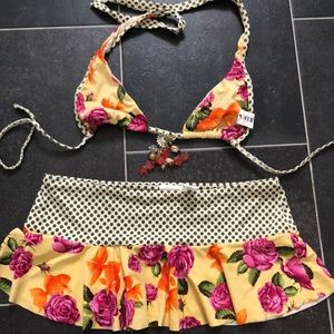 OndadeMar bikini top with cover up skirt